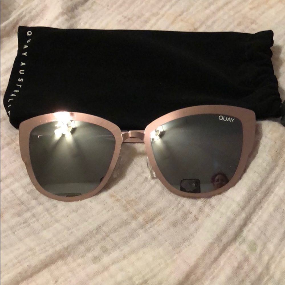 SUPER GIRL QUAY - on trend flat frame and lenses